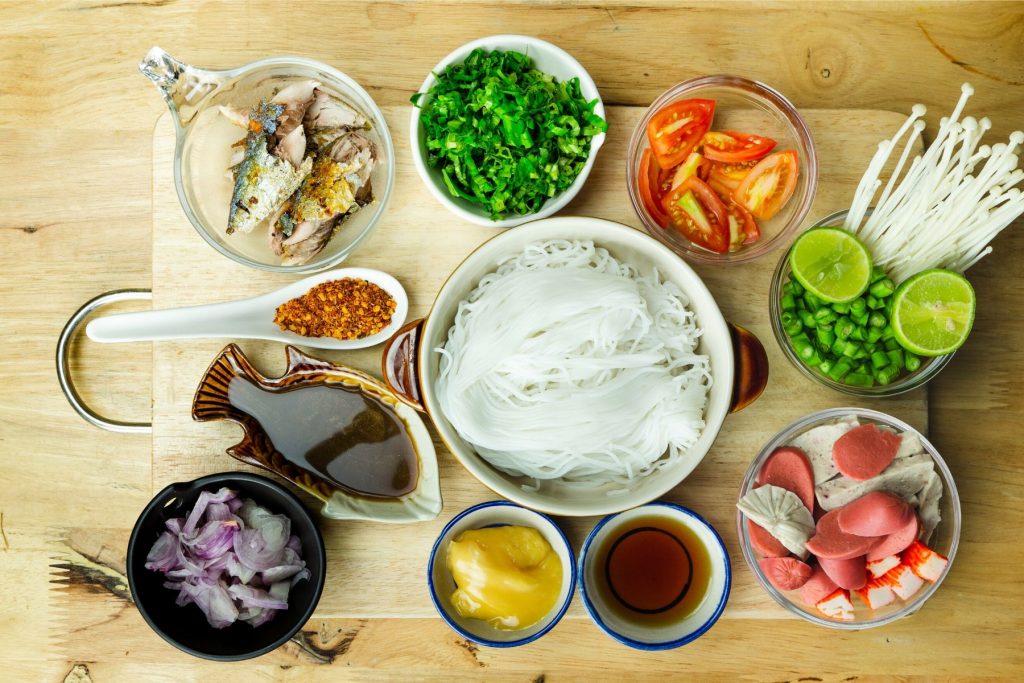 วิธีทำ ยำขนมจีนปลาทู 